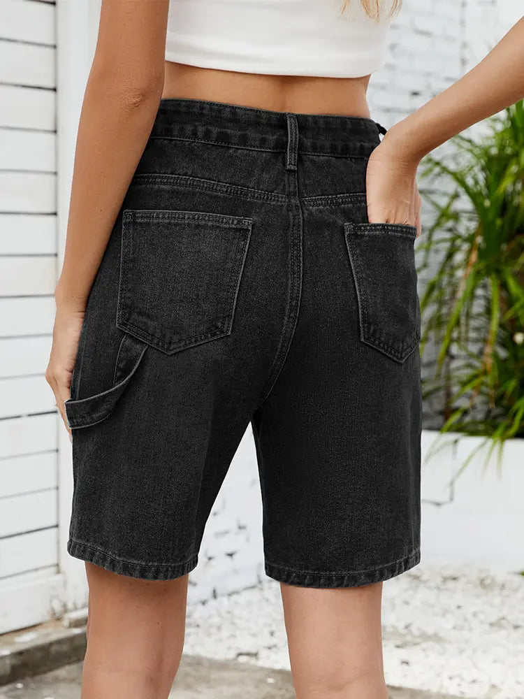 Shorts in denim estivi alla moda