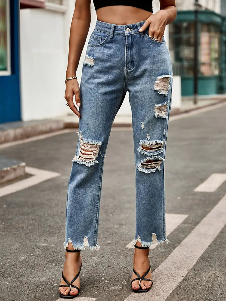 Jeans Cropped Slim-Fit Sfilacciati alla Moda