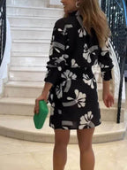 Wickelkleid mit Blättermuster